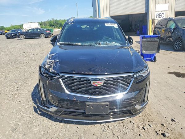 2024 CADILLAC XT6 Luxury