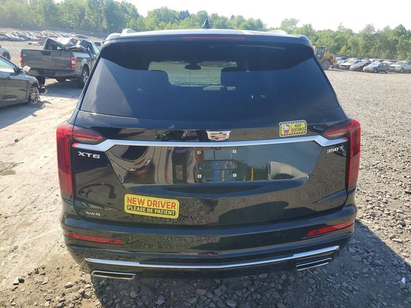 2024 CADILLAC XT6 Luxury