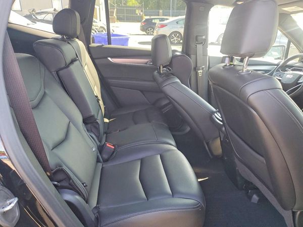2024 CADILLAC XT6 Luxury