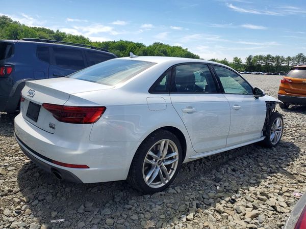 2017 AUDI A4 quattro Premium
