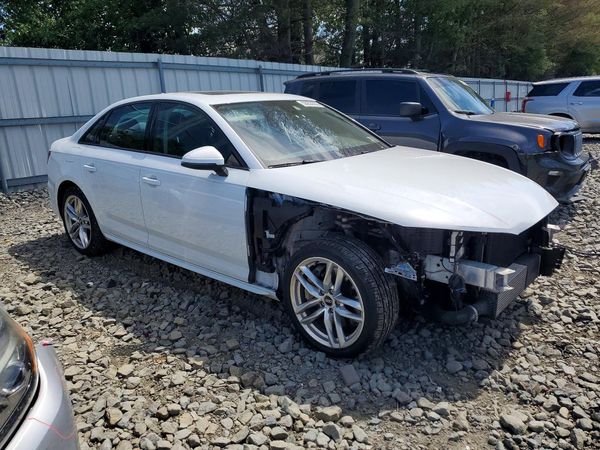 2017 AUDI A4 quattro Premium