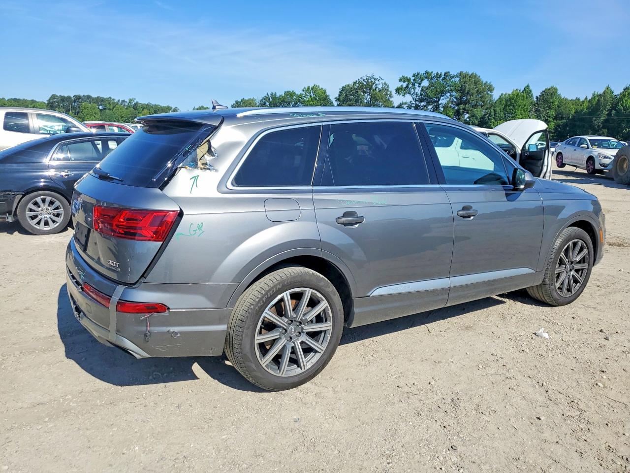 2018 AUDI Q7 quattro Prestige