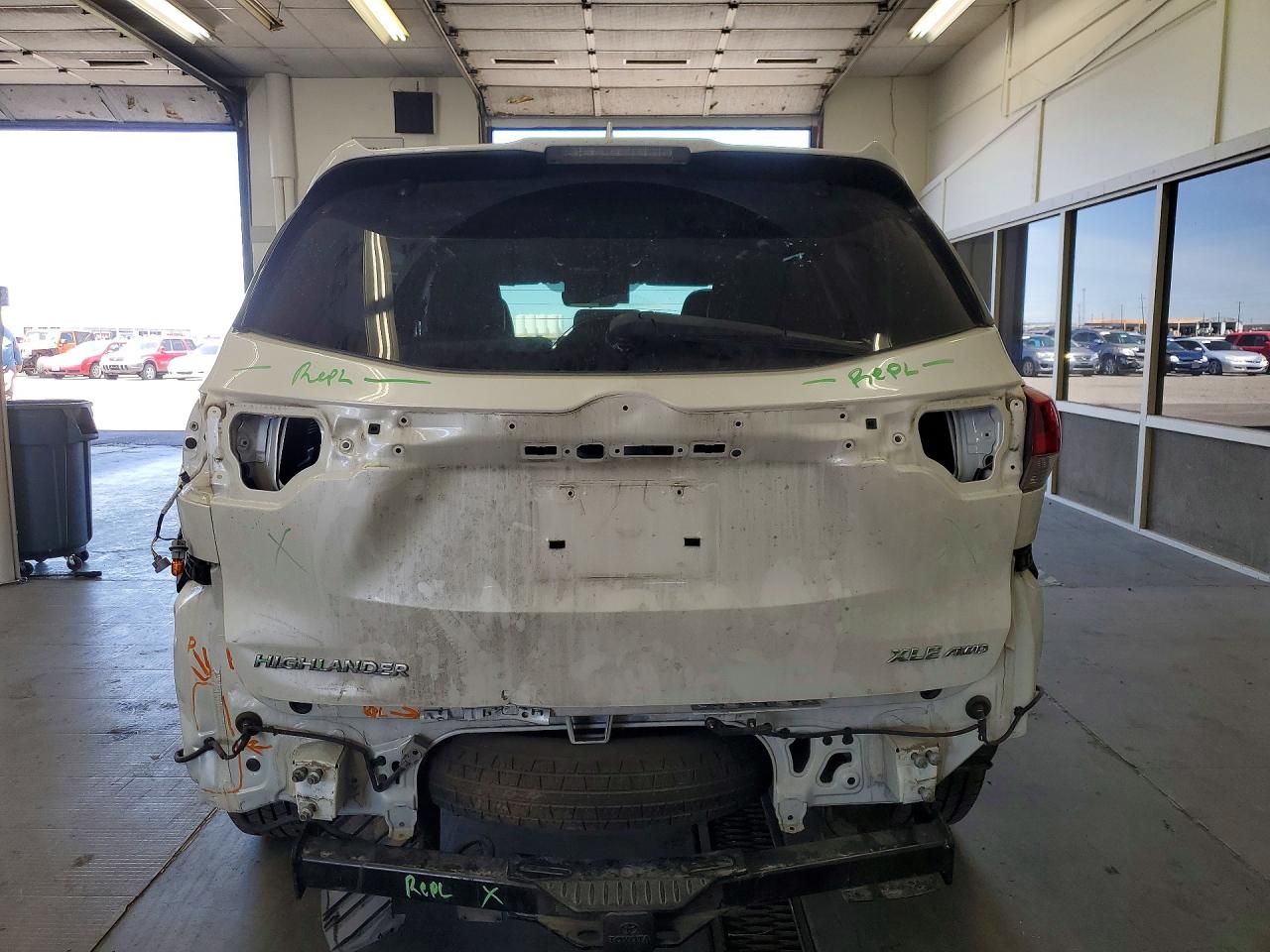 2018 TOYOTA HIGHLANDER SE/XLE