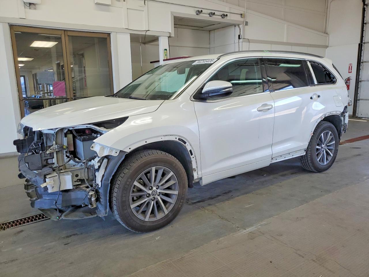 2018 TOYOTA HIGHLANDER SE/XLE