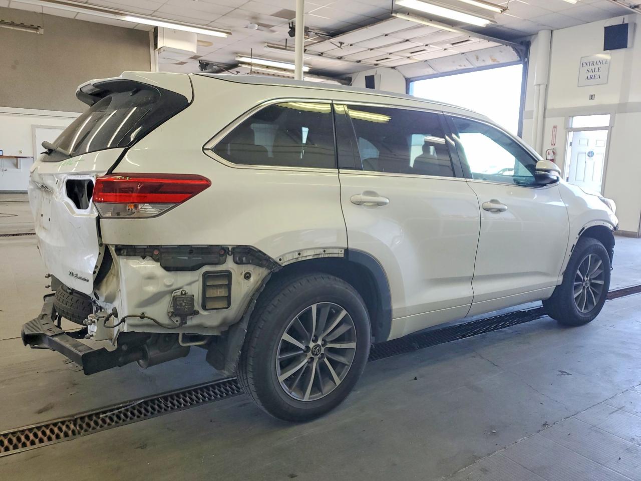 2018 TOYOTA HIGHLANDER SE/XLE