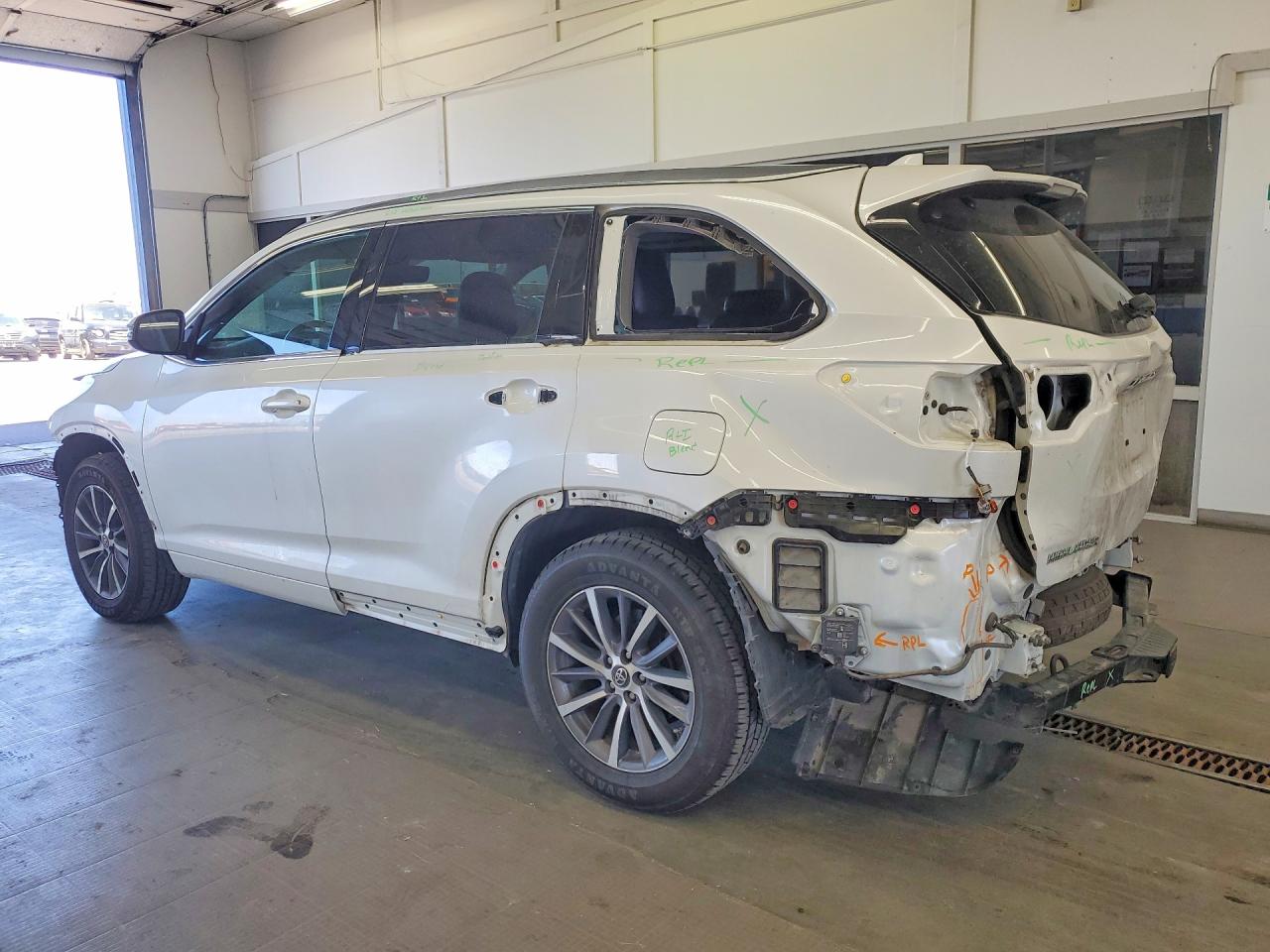 2018 TOYOTA HIGHLANDER SE/XLE