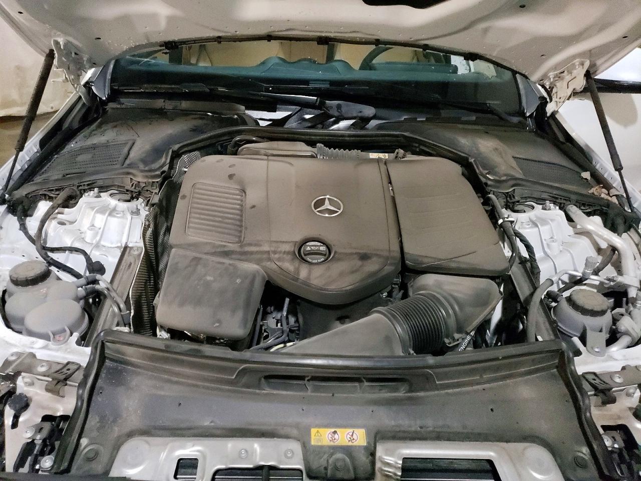 2024 MERCEDES-BENZ C C300
