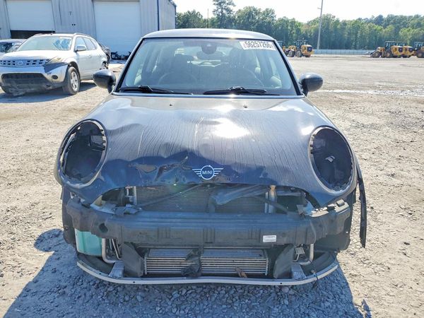 2022 MINI COOPER