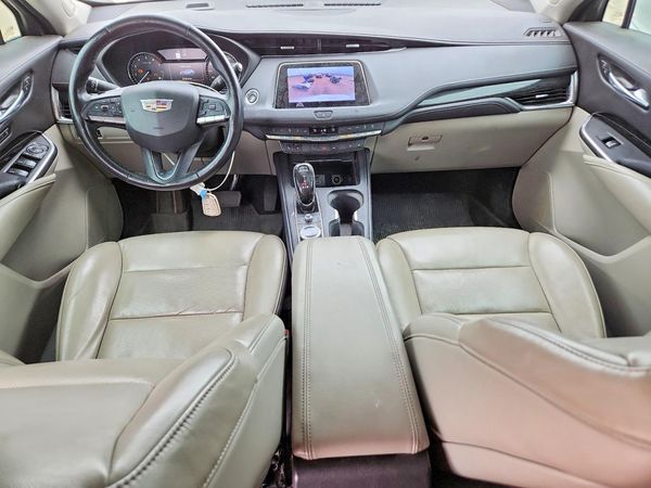 2020 CADILLAC XT4 Premium Luxury