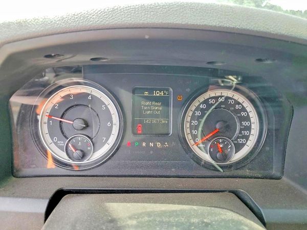 2016 RAM 1500 ST QUAD CAB 4X4