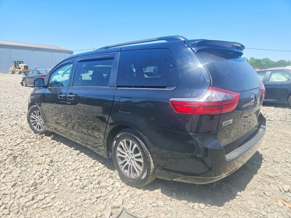 2020 TOYOTA SIENNA Q grade — DSRA
