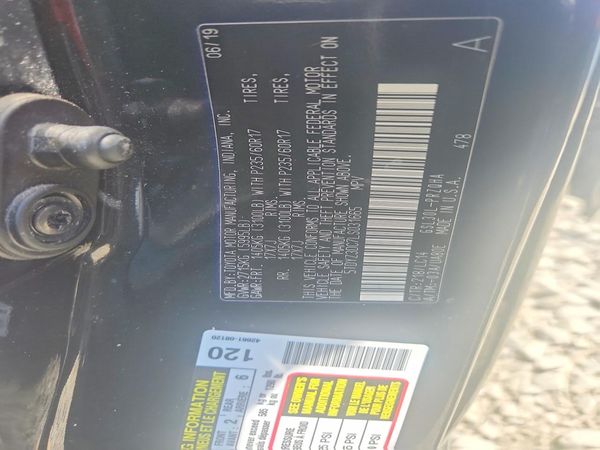 2020 TOYOTA SIENNA Q grade — VINS