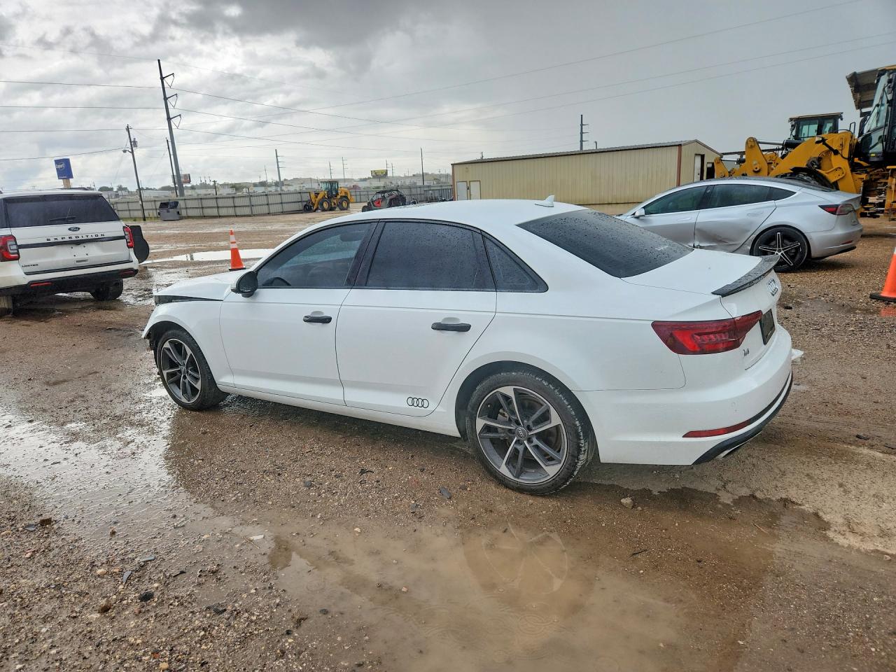 2019 AUDI A4 Premium, Titanium