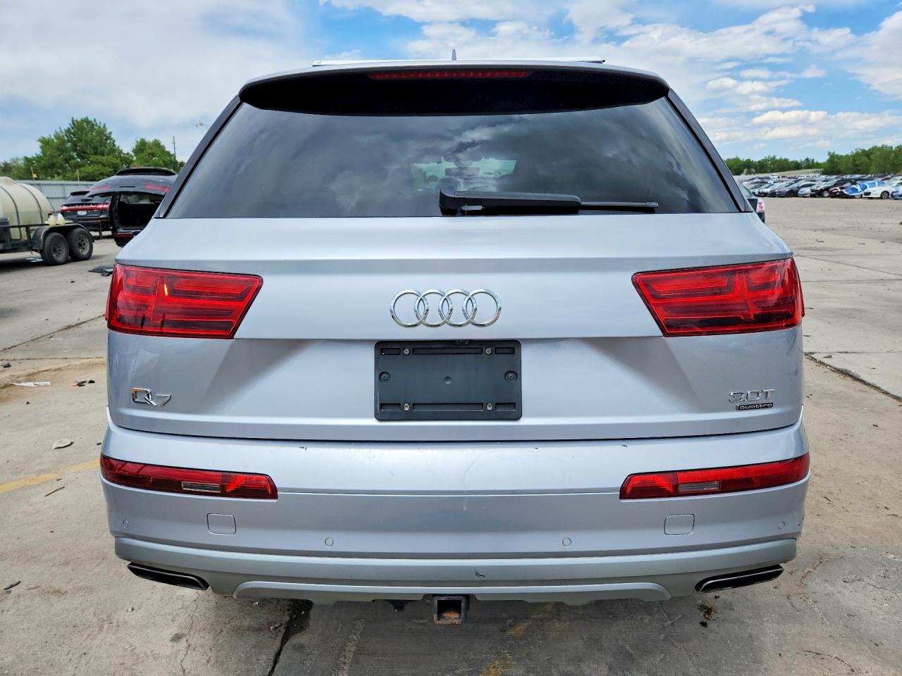 2018 AUDI Q7 quattro Prestige