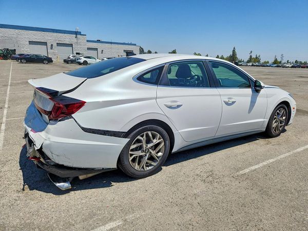 2022 HYUNDAI SONATA