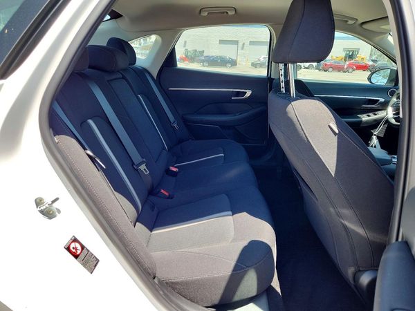 2022 HYUNDAI SONATA