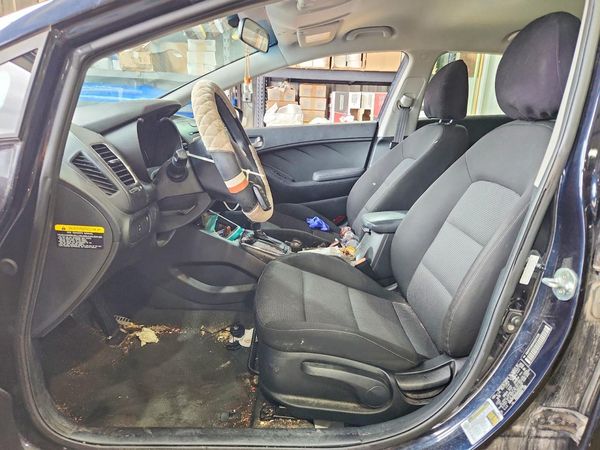 2017 KIA FORTE LX