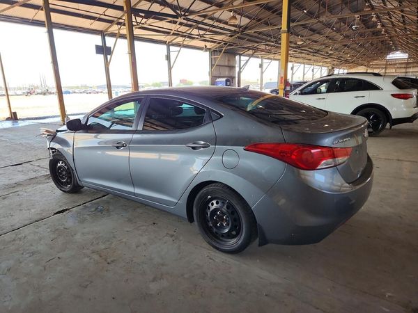2013 HYUNDAI ELANTRA