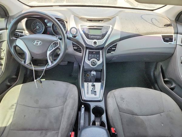 2013 HYUNDAI ELANTRA