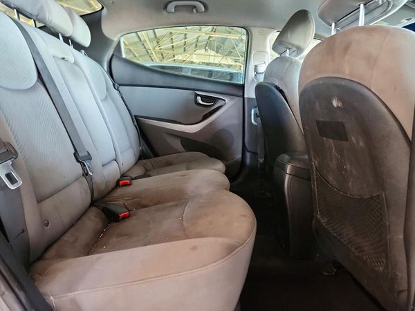 2013 HYUNDAI ELANTRA