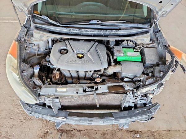 2013 HYUNDAI ELANTRA