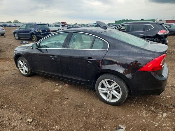 2015 VOLVO S60 Premier (non R design)
