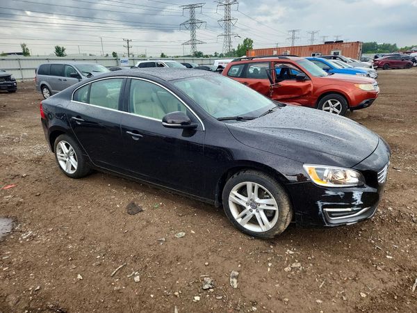 2015 VOLVO S60 Premier (non R design)