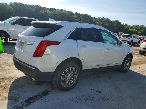 2017 CADILLAC XT5 Luxury