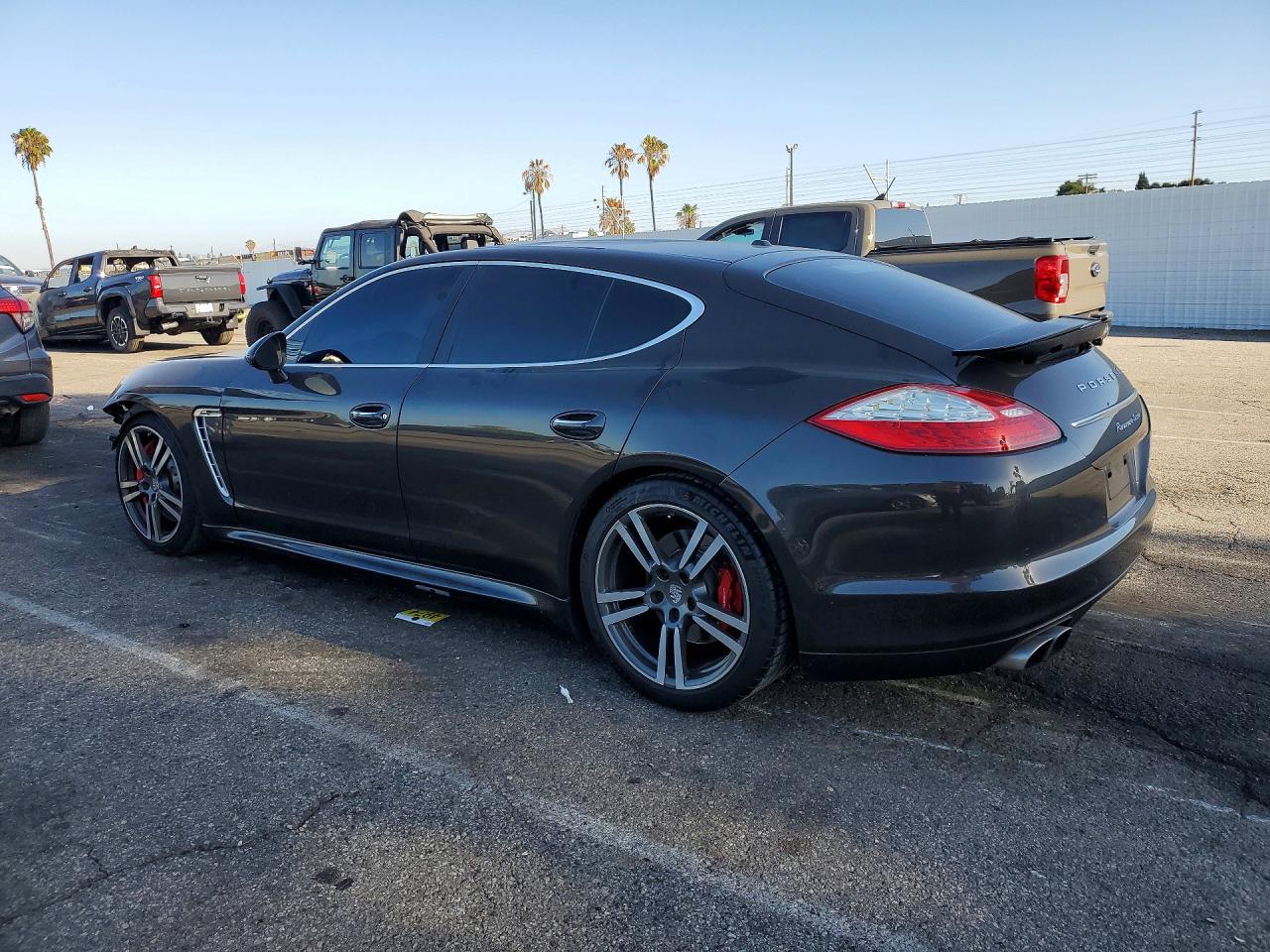 2012 PORSCHE PANAMERA