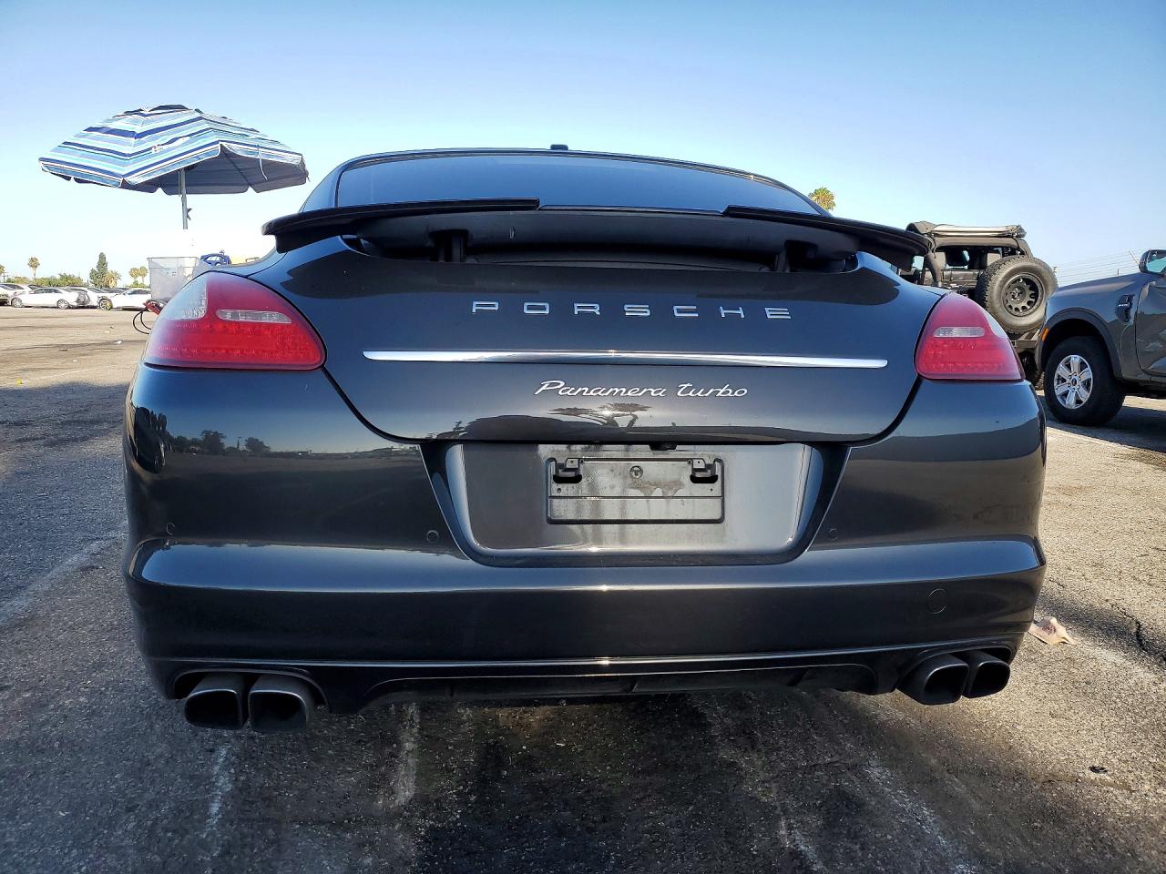 2012 PORSCHE PANAMERA