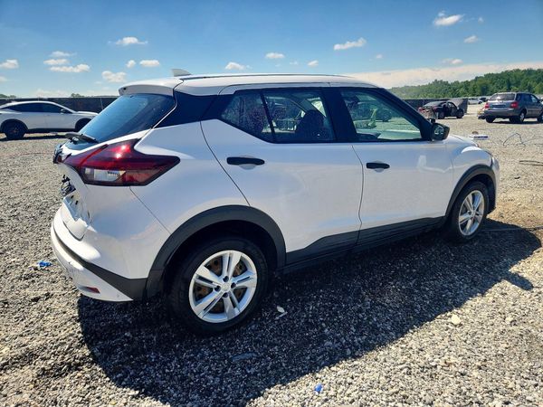 2022 NISSAN KICKS S