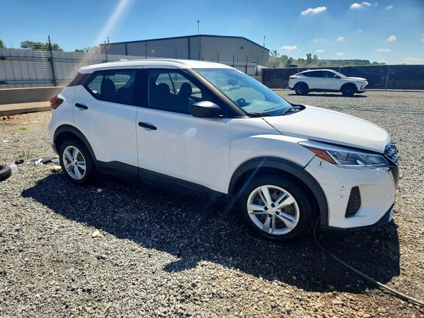 2022 NISSAN KICKS S
