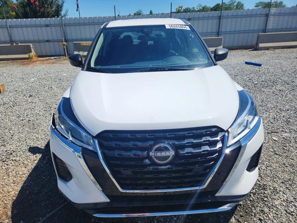 2022 NISSAN KICKS S