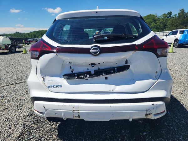 2022 NISSAN KICKS S