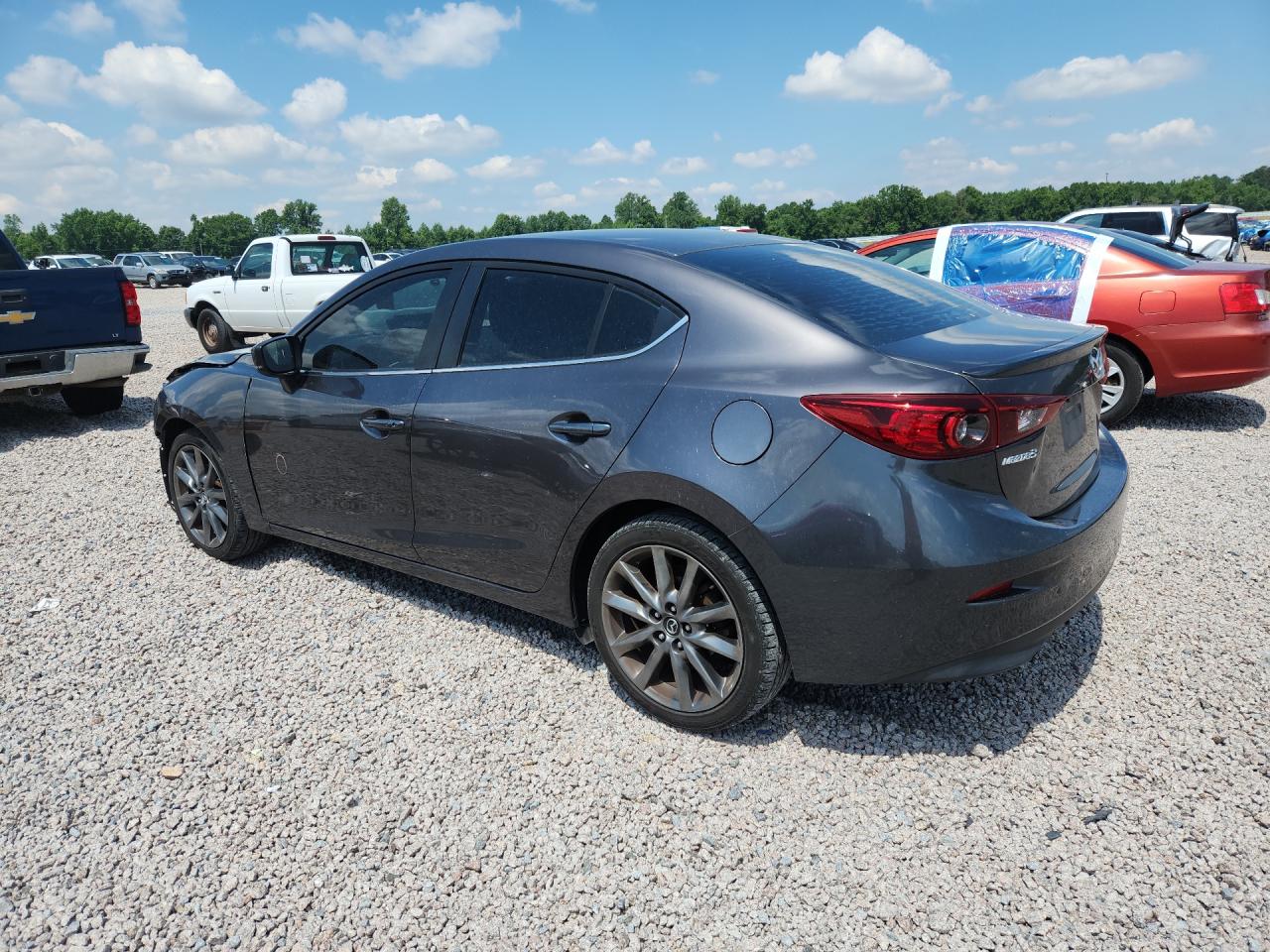 2018 MAZDA 3 Touring