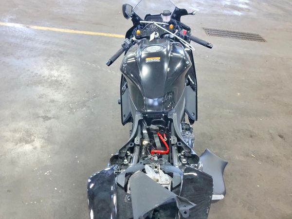 2025 YAMAHA YZFR7