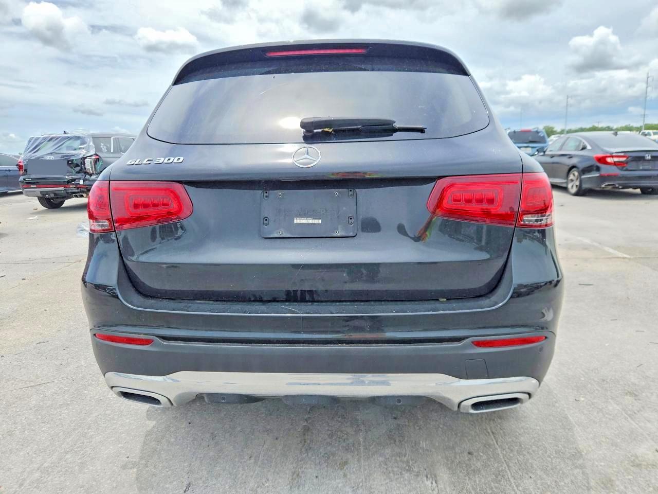 2021 MERCEDES-BENZ GLC GLC300