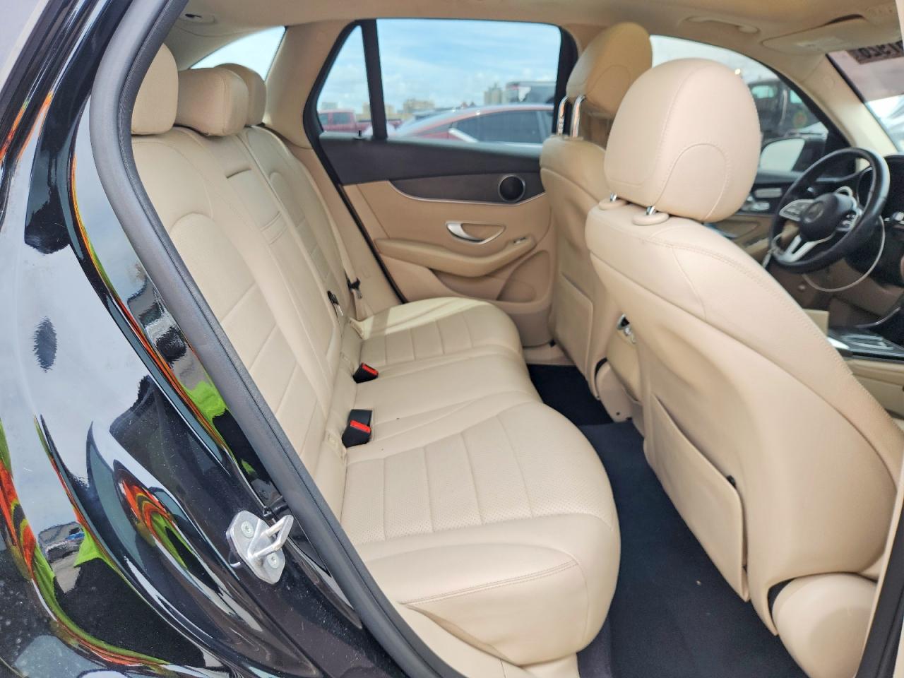 2021 MERCEDES-BENZ GLC GLC300