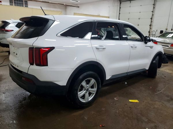 2022 KIA SORENTO LX