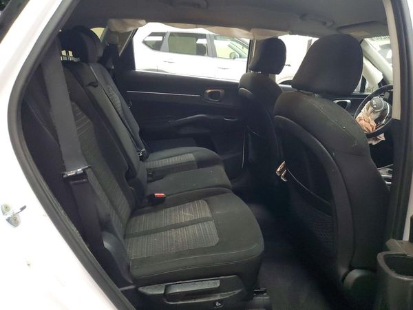 2022 KIA SORENTO LX