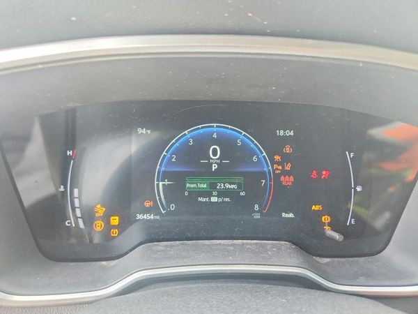 2025 TOYOTA COROLLA CROSS XLE — ODOM