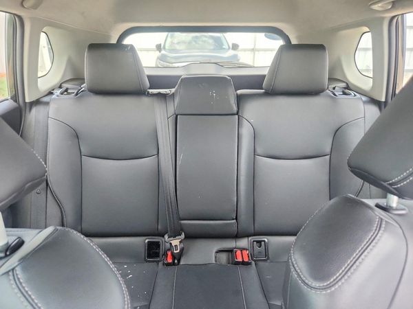 2025 TOYOTA COROLLA CROSS XLE — SUVN