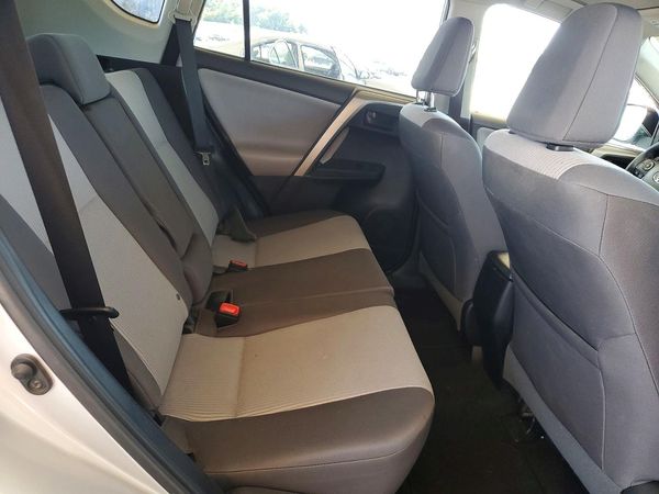 2015 TOYOTA RAV4 LE (X Grade)