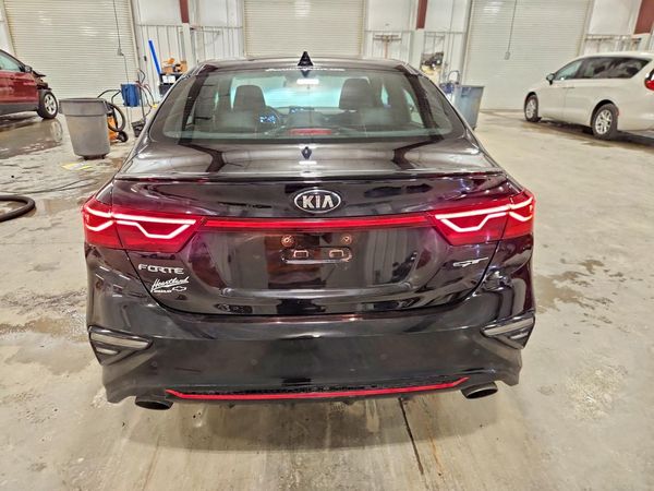 2021 KIA FORTE GT