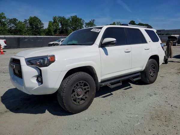 2023 TOYOTA 4RUNNER SR5 Prem