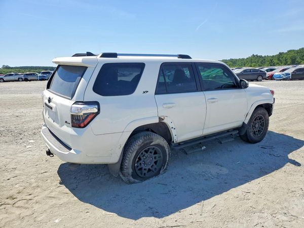 2023 TOYOTA 4RUNNER SR5 Prem