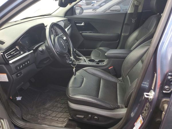 2022 KIA NIRO Touring Special Edition