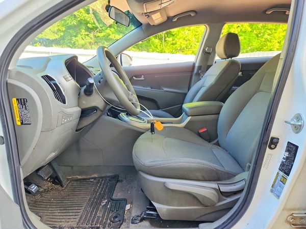 2015 KIA SPORTAGE GL - Middle-low