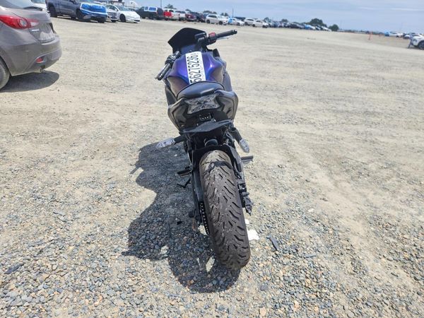 2025 KAWASAKI EX650