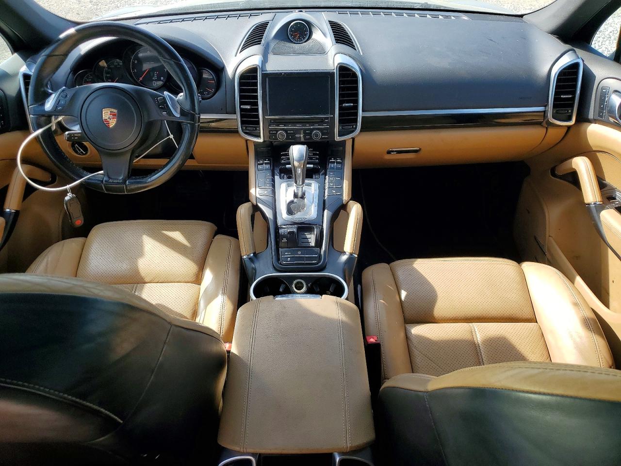 2014 PORSCHE CAYENNE